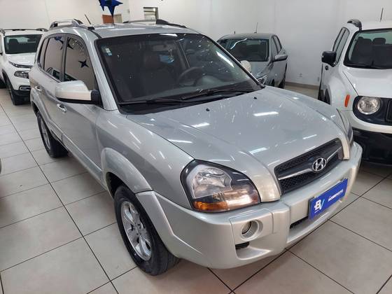HYUNDAI TUCSON 2.0 MPFI GLS 16V 143CV 2WD GASOLINA 4P AUTOMÁTICO
